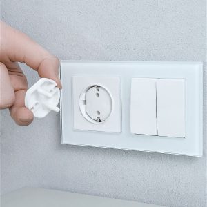 Заглушки на розетку белые (для защиты от случайного поражения током)