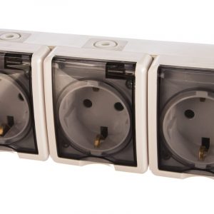 Розетка 3Х2Р+Е IP54, Schuko со шторками 16АХ-250В ЭРА Эксперт 11-2209-01